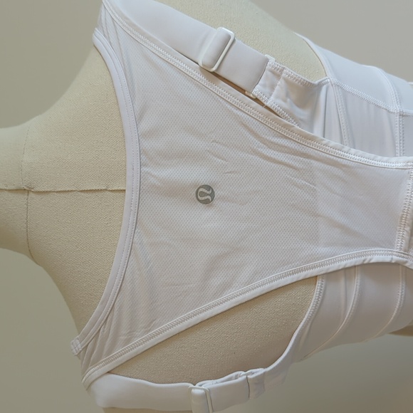 Lululemon size 6 white with colorful stripes tank top - Picture 5 of 9